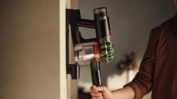 Dyson V8 Cyclone Cordless Vacuum Cleaner 589596-01 – 150AW, Up to 60 Min Runtime – view 2